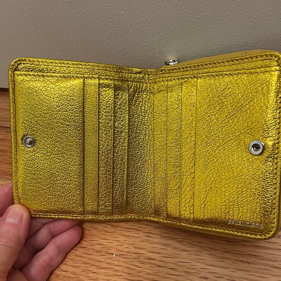 Balenciaga Gold Leather Trifold Wallet - Picture 4 of 15